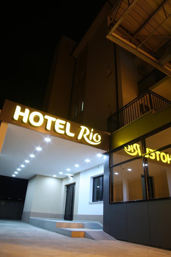 Hotel Rio Pristina Exterior photo