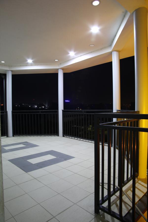 Hotel Rio Pristina Exterior photo