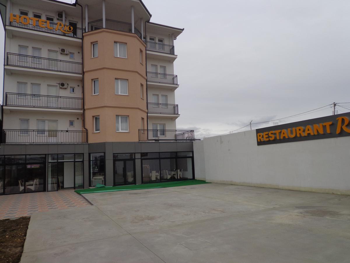Hotel Rio Pristina Exterior photo